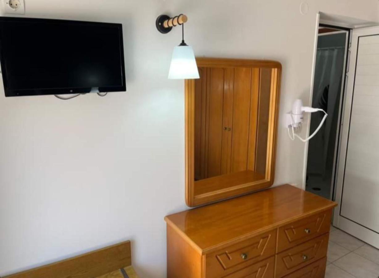 Family House Faliraki Studios Apartments Екстер'єр фото