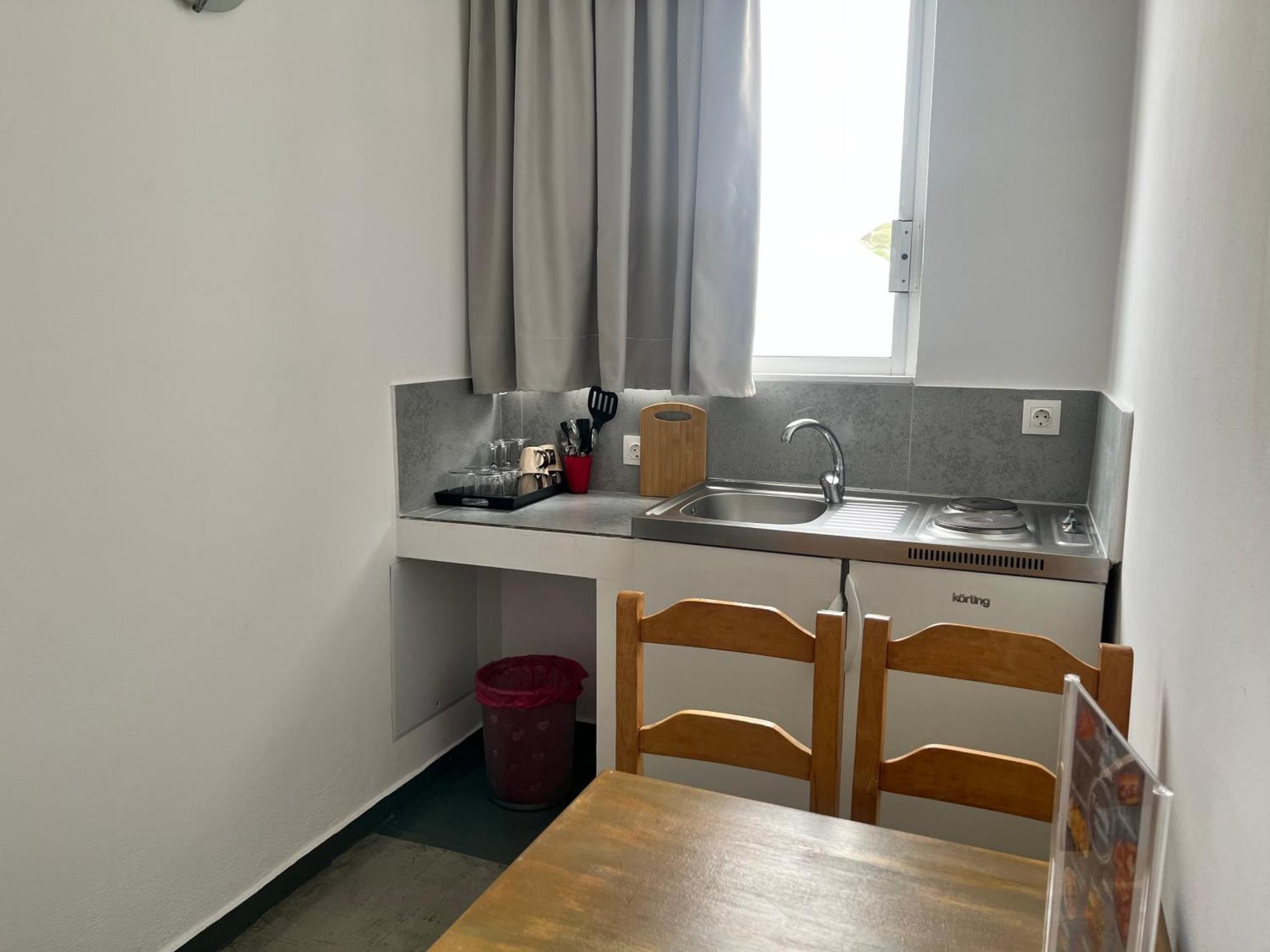 Family House Faliraki Studios Apartments Екстер'єр фото